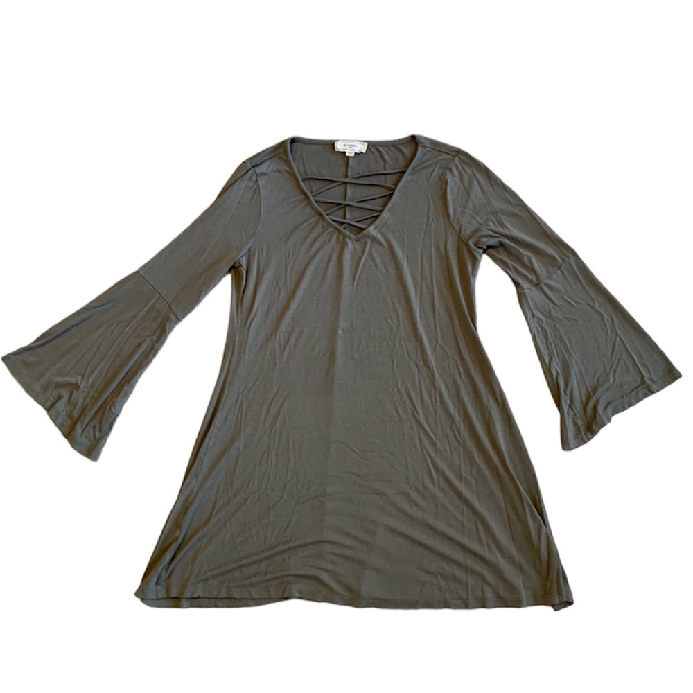 *⭐️ 3/$20* No Comment Swing Dress with Bell Sleeves